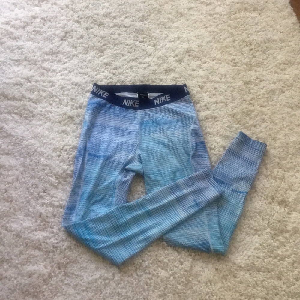 Nike Dri -Fit Leggings  (M)